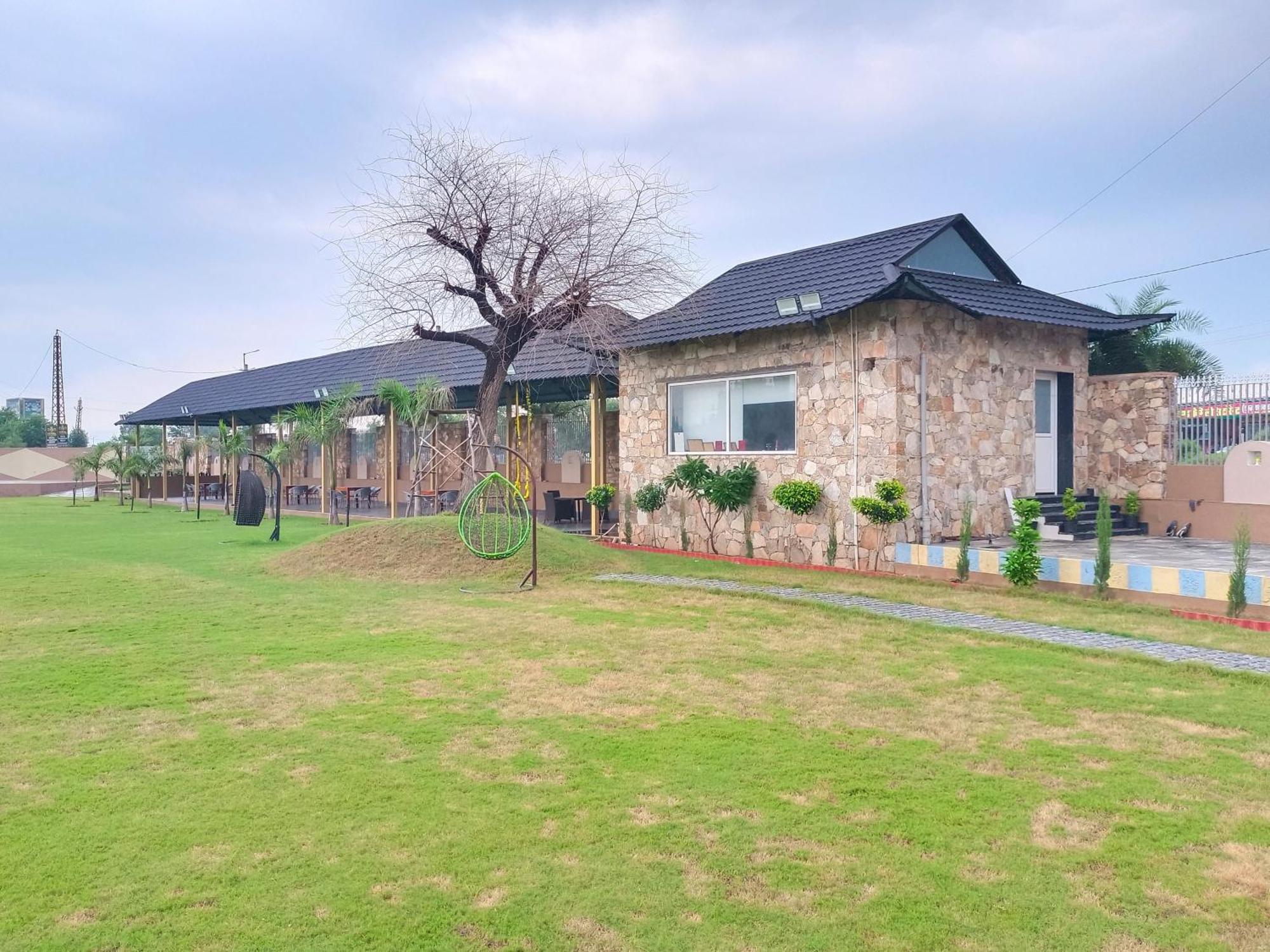 Royal Rajasthan Resort Sikar Exterior photo
